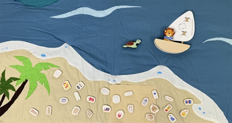 Plage recouverte de déchets